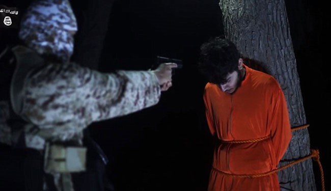 &quot;Ислямска държава&quot; екзекутира двама сирийски активисти (ВИДЕО 18+)