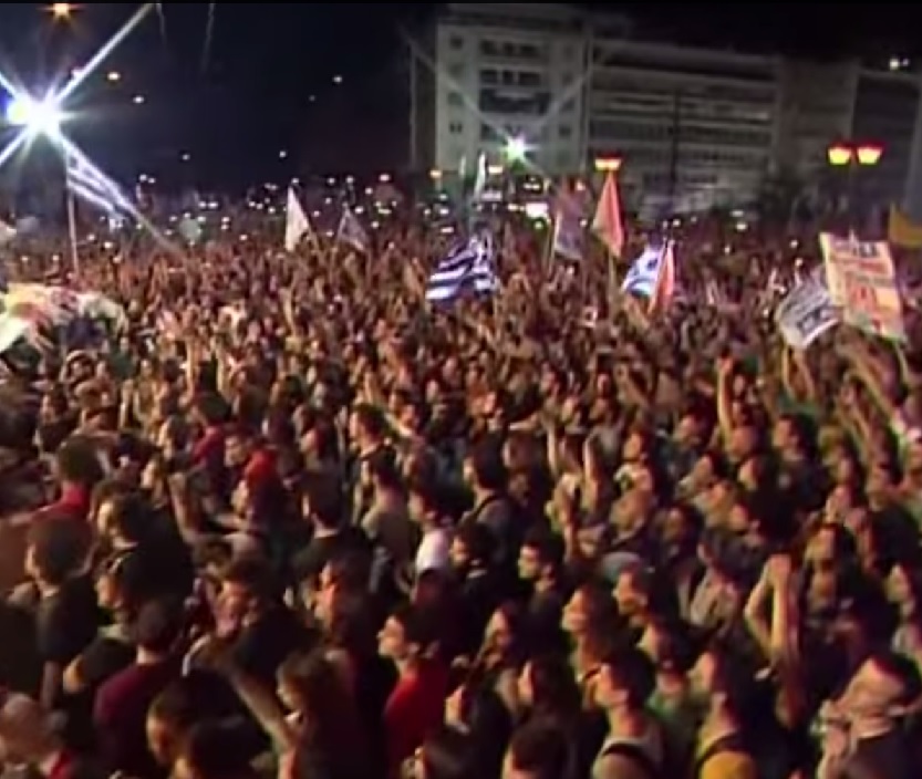 Вижте как празнуват в Атина (ВИДЕО)