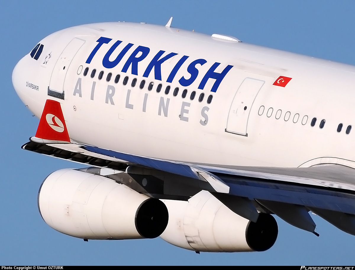 Заплаха за бомба приземи турски самолет в Делхи