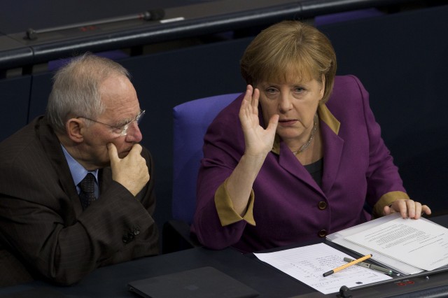 Ще се окаже ли Гърция ябълката на раздора за Меркел и Шойбле?