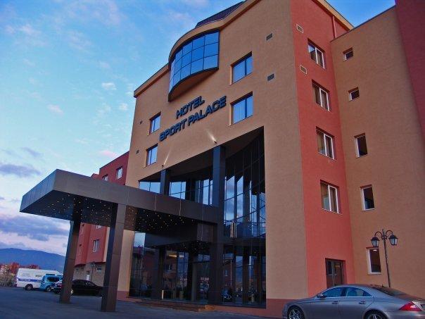 Съдия-изпълнител описва собственост от хотела на Лечков