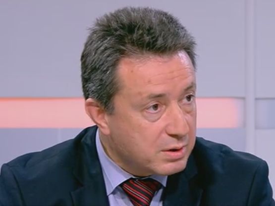 Правосъдният министър обяви мотивите си за искането Гешев да бъде отстранен