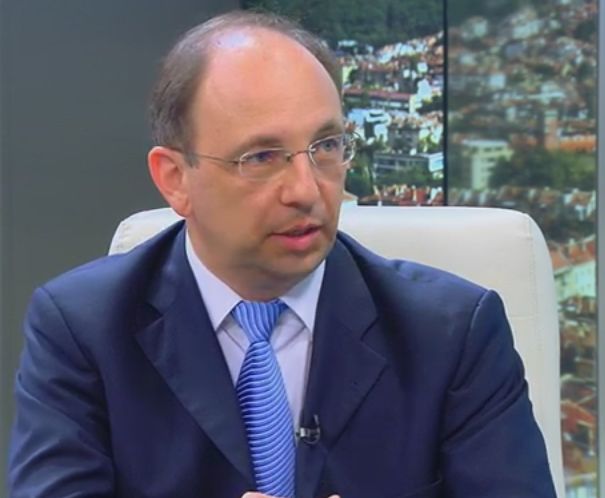 Николай Василев пресметна дълга на Гърция - половин трилион евро