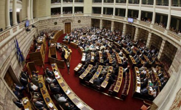 Гръцкият парламент прие законопроекта за реформите