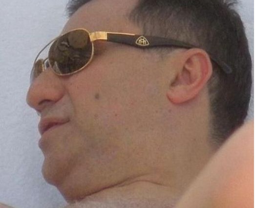 Скандал в Македония! Щракнаха Никола Груевски с очила за $ 60 000 