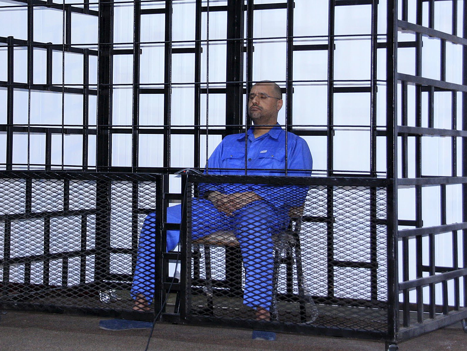 Осъдиха на смърт сина на Муамар Кадафи