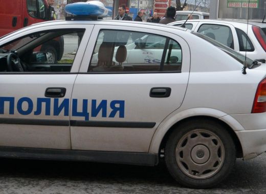 Пияна рускиня спретна див екшън в Бургас, нарита полицай и потроши тоалетна