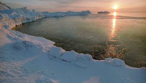Русия контролира водите на Арктика на 500 км от брега