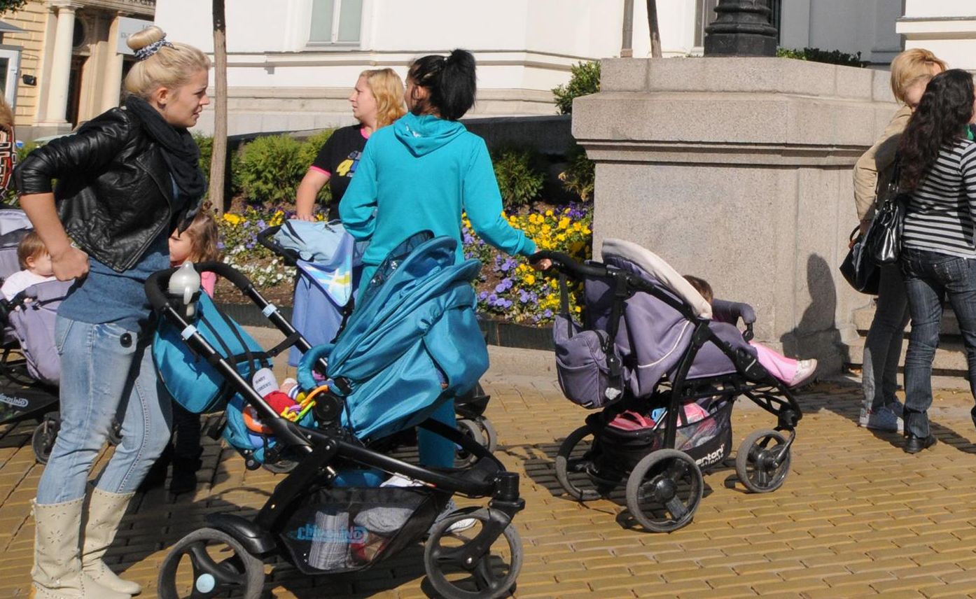 Майки проправят „Път за бебешки колички”
