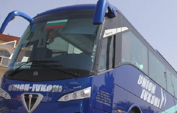 В кошмарно пътуване за Русе два автобуса се чупят, трети прибира изнервените пътници 