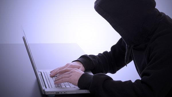 Джон Кери притеснен дали руски хакери не му четат електронната поща 