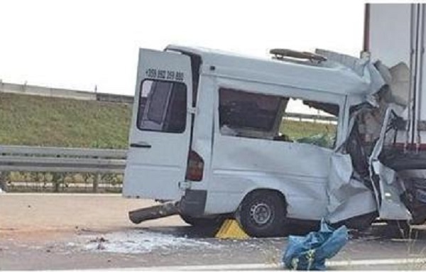 Аварирал камион е причина за катастрофата край Берлин, отнела живота на шестима българи