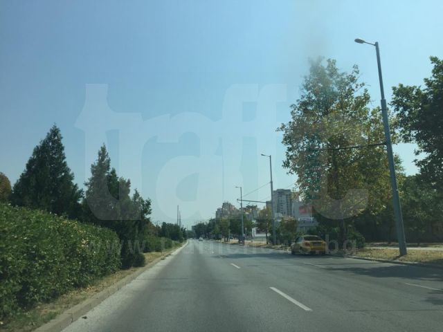 В последния ден от жегата Пловдив се превърна в призрачен град (СНИМКИ)