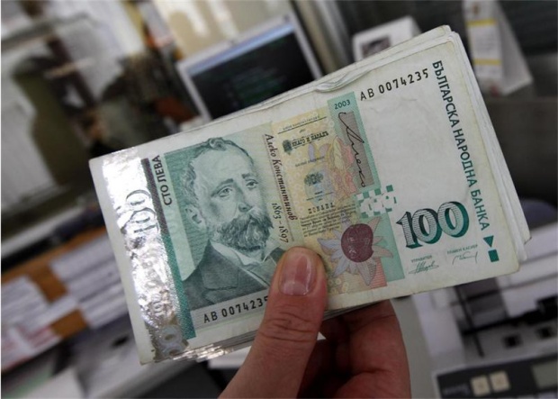 Българите дължат 1.5 млрд. лева на компаниите за бързи кредити