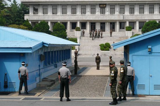 Извънредно: САЩ прекратиха армейското учение с Южна Корея заради заканите на Пхенян за война