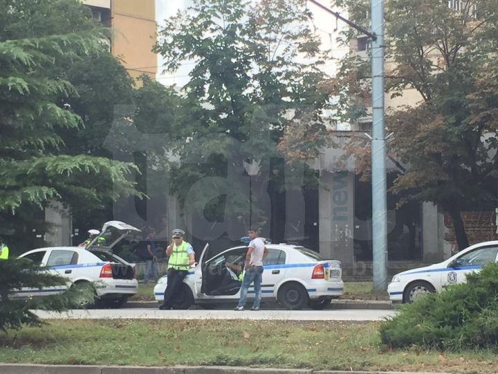 Масирана акция на КАТ: Спират поголовно коли в Пловдив (СНИМКИ) 