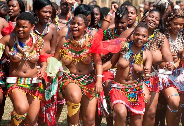 Драма! 38 девойки от Свазиленд загинаха преди да танцуват полуголи пред техния крал  (ВИДЕО 18+)