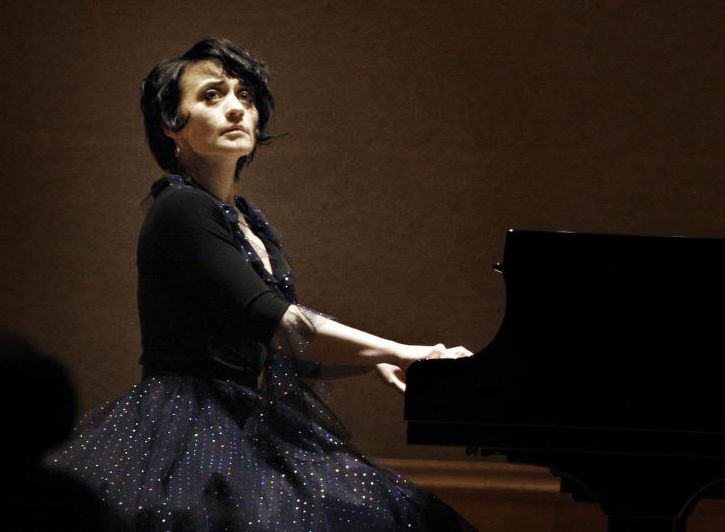 Прочута руска пианистка убита зверски в Манчестър 
