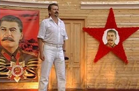  Комунисти продъниха Крим с „Върнете Сталин“ (ВИДЕО)