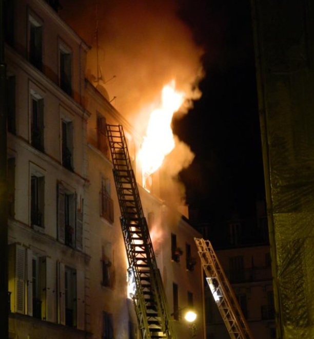 8 души, сред тях и деца, загинаха в ужасяващ пожар в Париж