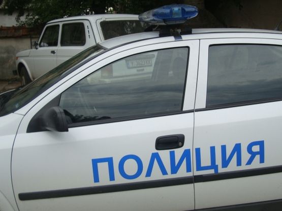 Каналджията с полуживите бежанци край Царево, ударил нарочно полицейска кола, заловили го след преследване 