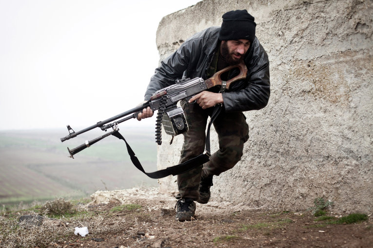 Сенатор от САЩ нарече „провал” обучението на бойци от сирийската опозиция