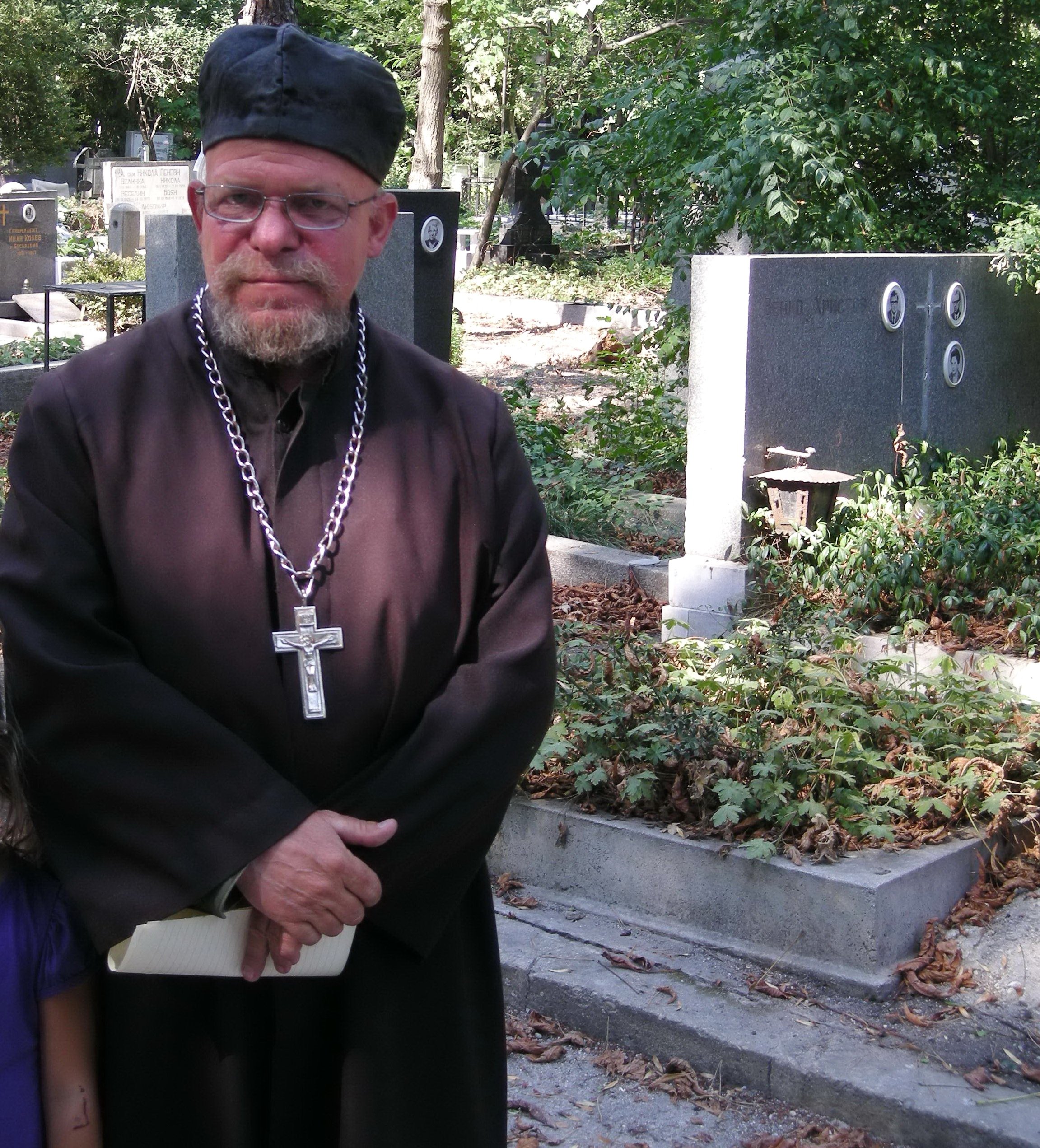 Отец Гелеменов: Петър Дънов е шарлатанин, психопат и вероятно хомосексуалист