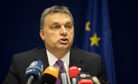 Виктор Орбан: Мигрантите организират въстание срещу Унгария