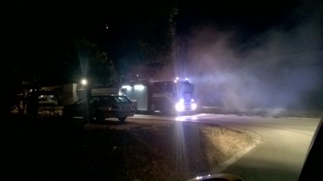 Сервиз за гуми се запали във Варна (СНИМКИ)
