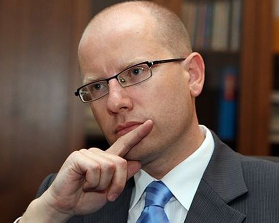 Чешкият премиер обърна палачинката: Няма да подавам оставка – ще уволня финансовия министър