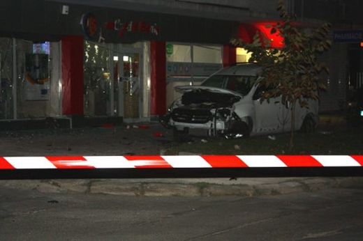 Страшният тътен от взривената кола във Варна се чул на километри