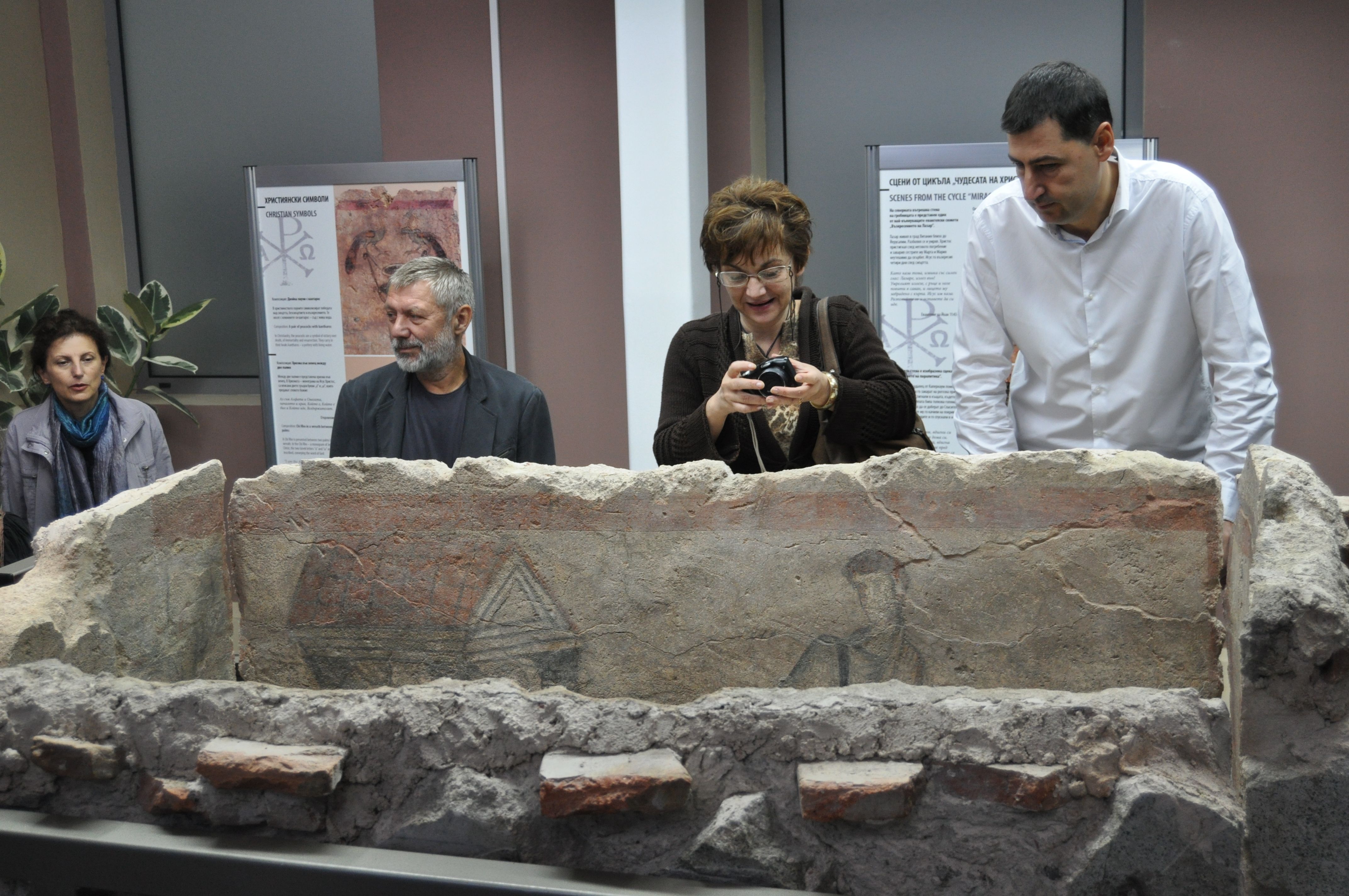 Показват уникална гробница в Археологическия музей в Пловдив