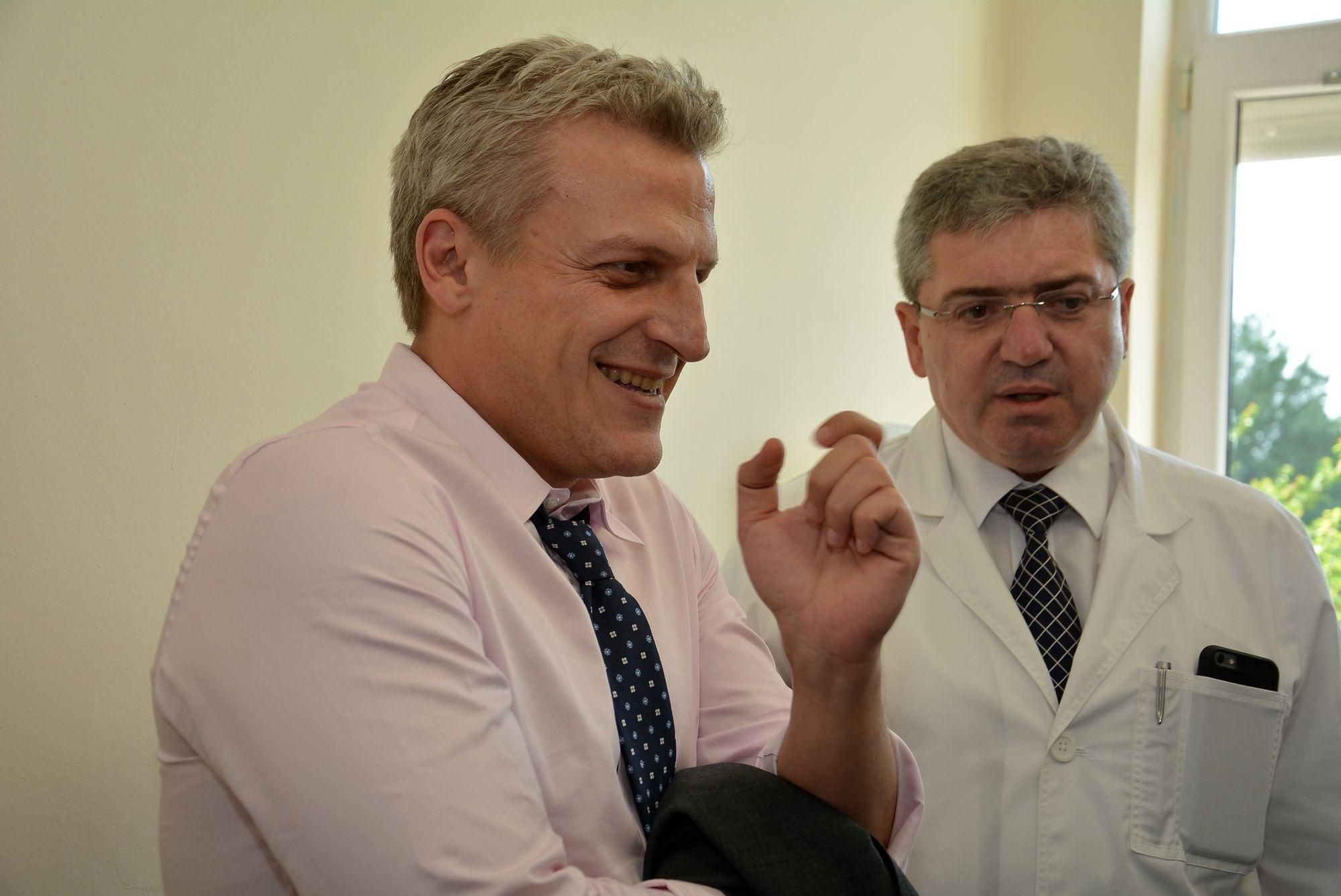 Москов разясни идеята си за влизане в болница с пръстов отпечатък