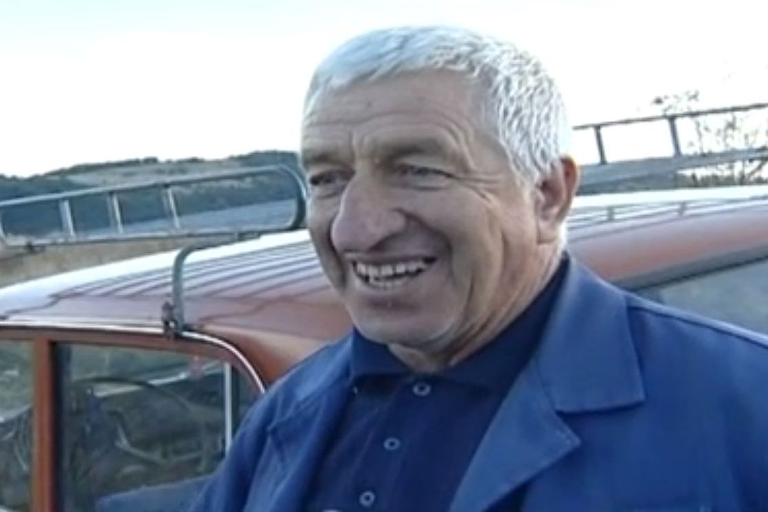 Пенсионер от Клисура с 40-годишна Жигула катери Балкана без път (ВИДЕО)