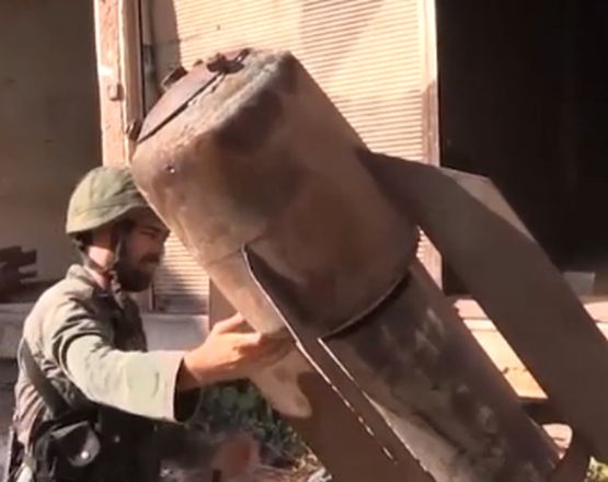 Армията на Сирия атакува „Ислямска държава” с нейно пленено оръжие (ВИДЕО)