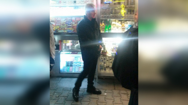 Очевидци: Волен Сидеров вилня среднощно в центъра на София (ВИДЕО)