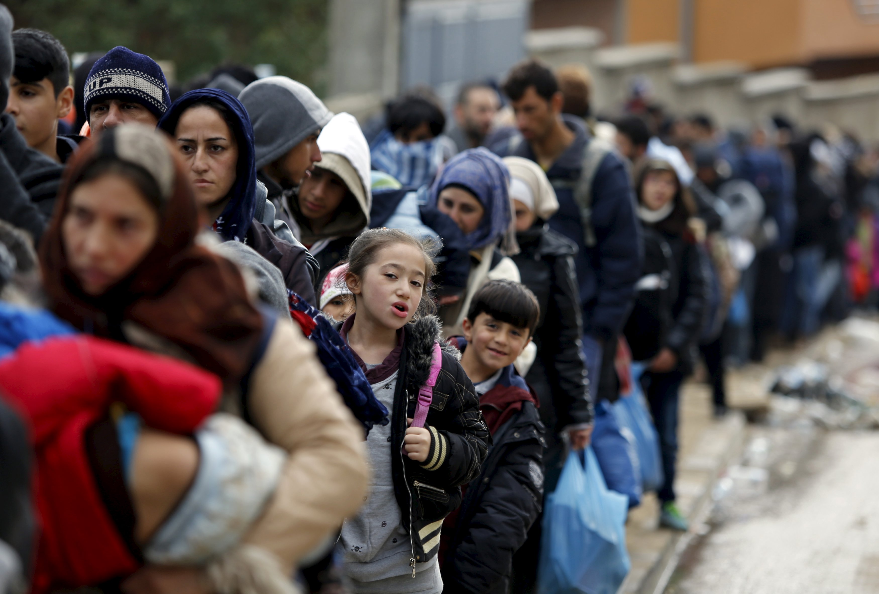 Бежанска лавина в Гърция: 50 хиляди се изсипаха само за 5 дни