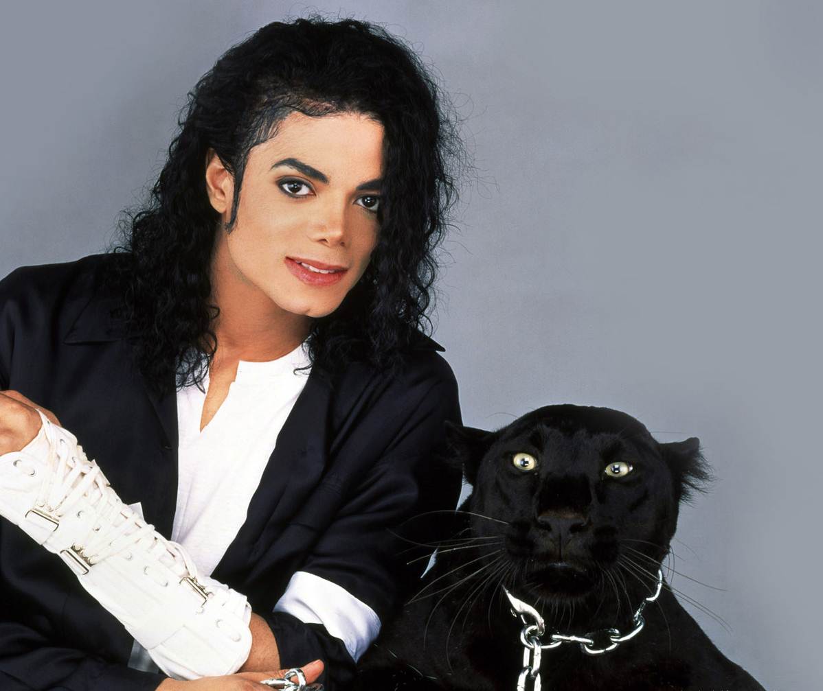 &quot;Форбс&quot;: Майкъл Джексън е най-печелившата покойна звезда