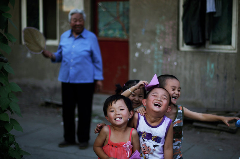 Революция в Китай: Компартията разреши по две деца на семейство 