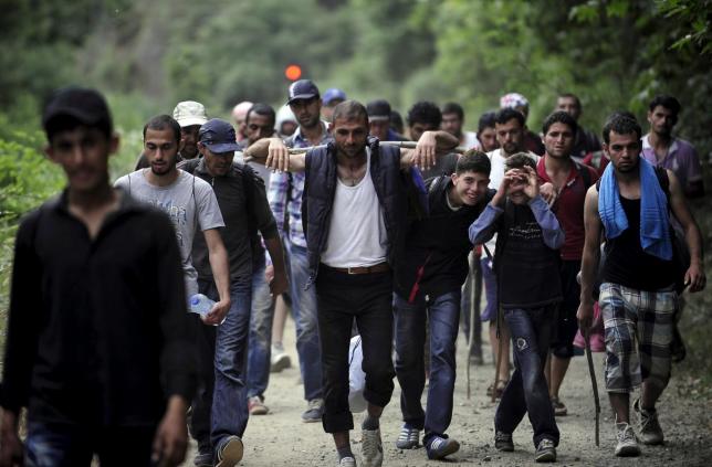 Ново цунами: Още 300 000 бежанци от Йордания и Ливан са тръгнали към Европа 