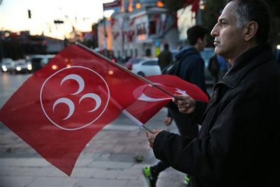 Съдбоносни избори започнаха в Турция