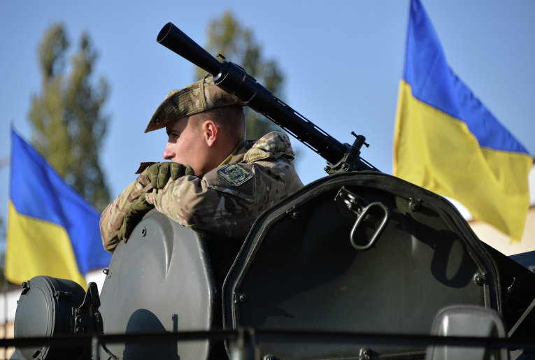 Порошенко разреши на чужденци да служат в украинската армия 