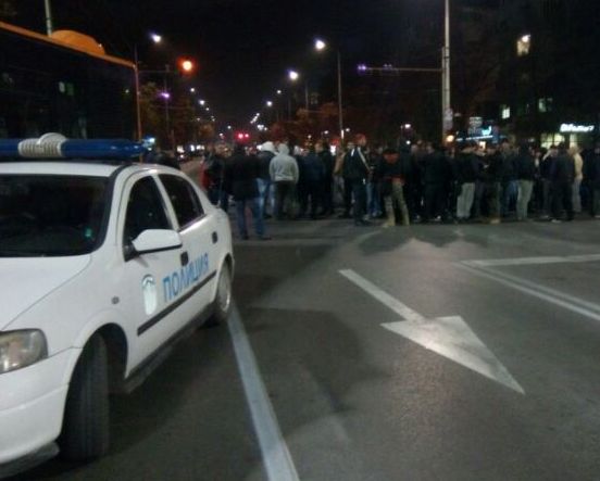 Става страшно! Протестиращите полицаи може да се сблъскат лице в лице с агитката на ЦСКА! (СНИМКИ)