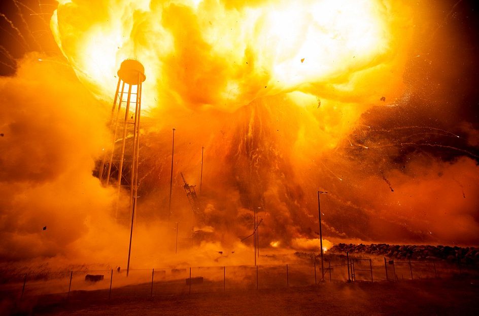 Ето как изглежда вътрешността на експлозия на ракета-носител (СНИМКИ/ВИДЕО)  
