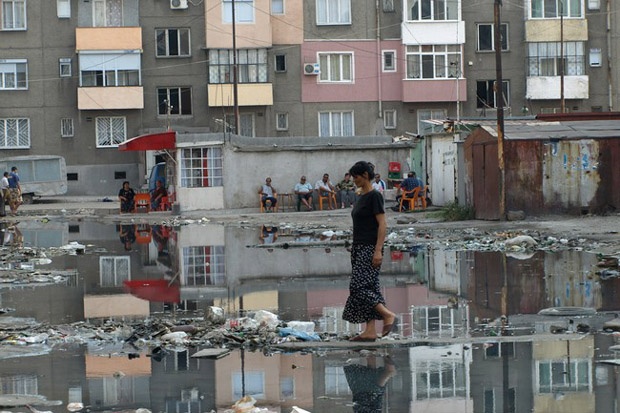 Ромите пак се оправдаха: Мръсотията в Столипиново докарала морбили в Пловдив