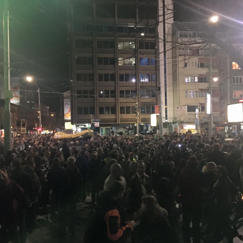 Над 300 души блокираха кръстовището на &quot;Попа&quot; срещу изсичането на Витоша 