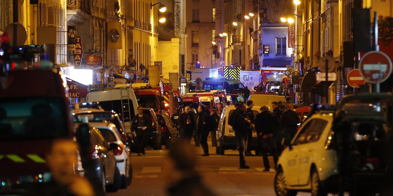 Първи арести на заподозрени за терора в Париж