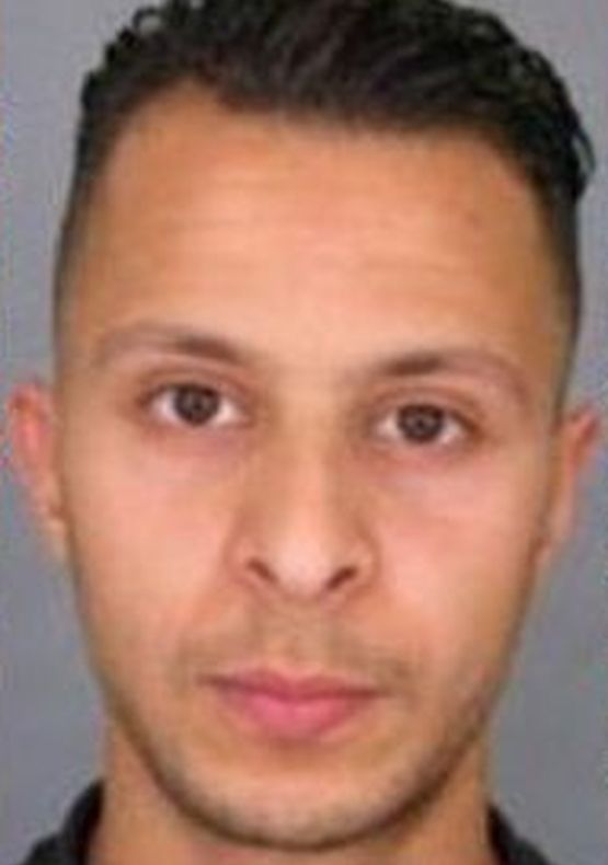Вижте лицето на един от атентаторите, потопили Париж в кръв (СНИМКА)
