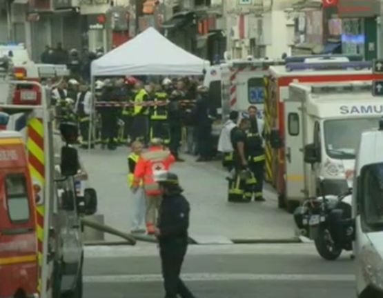 Извънредно от Париж! Терористите убили полицейско куче, нахлуло в апартамента