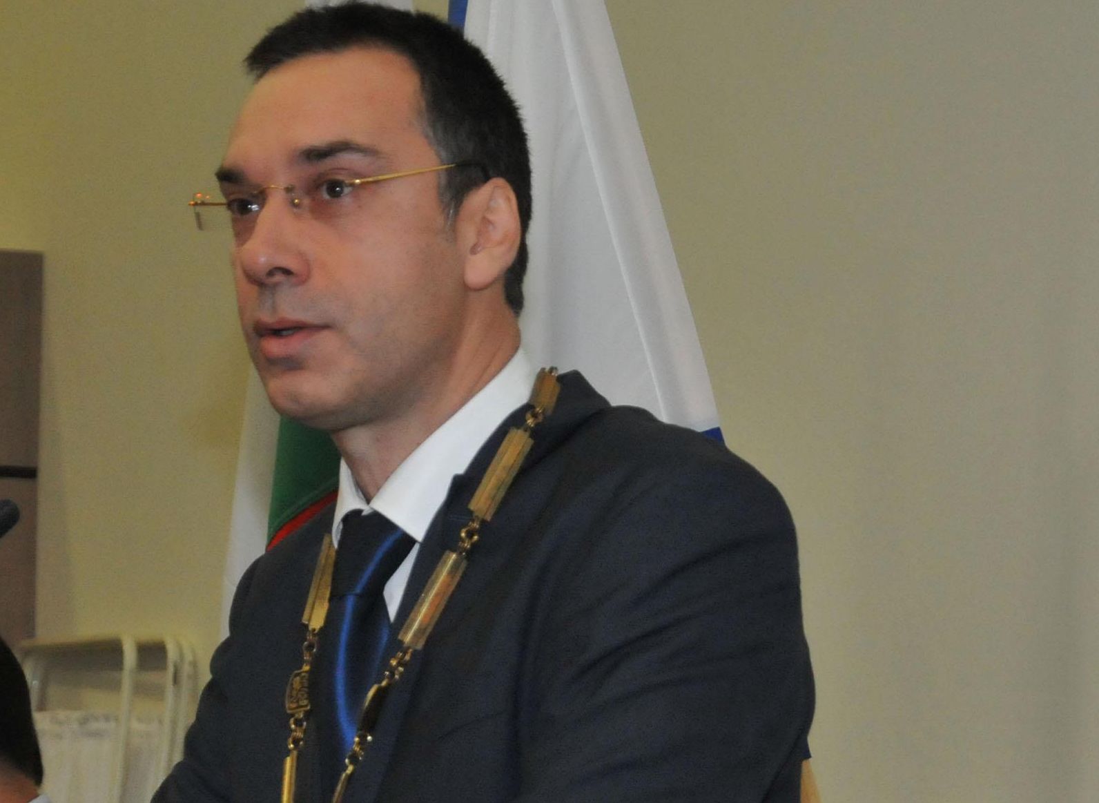 Кметът на Бургас проговори за принудително приземения самолет